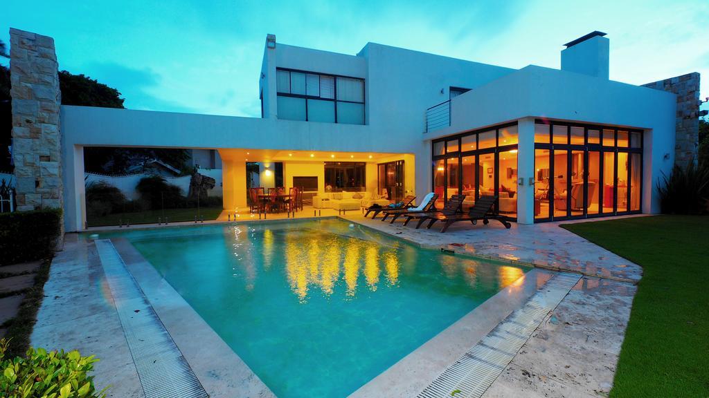 Hotel Laluxe Durban Esterno foto
